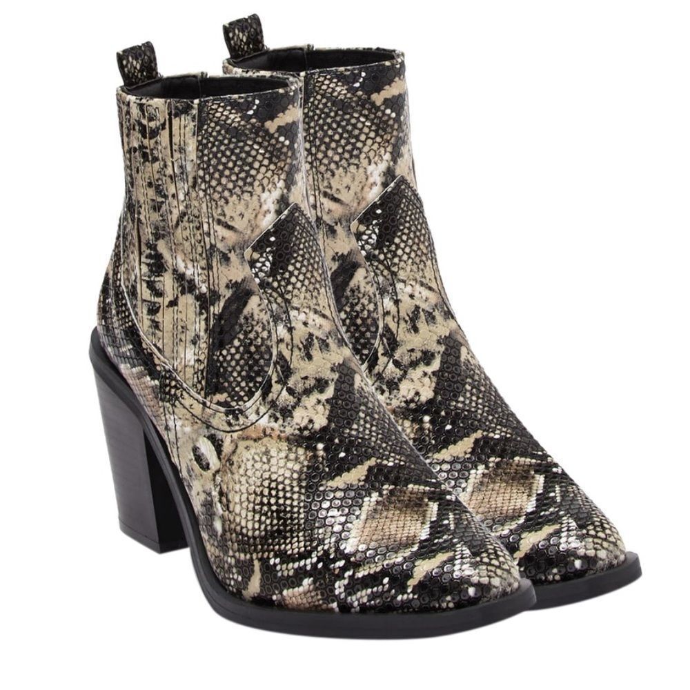 NWOB Seven7 Eve Western Snakeskin Embossed Boots 8